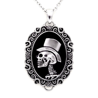 skull wearing top hat pendant necklace